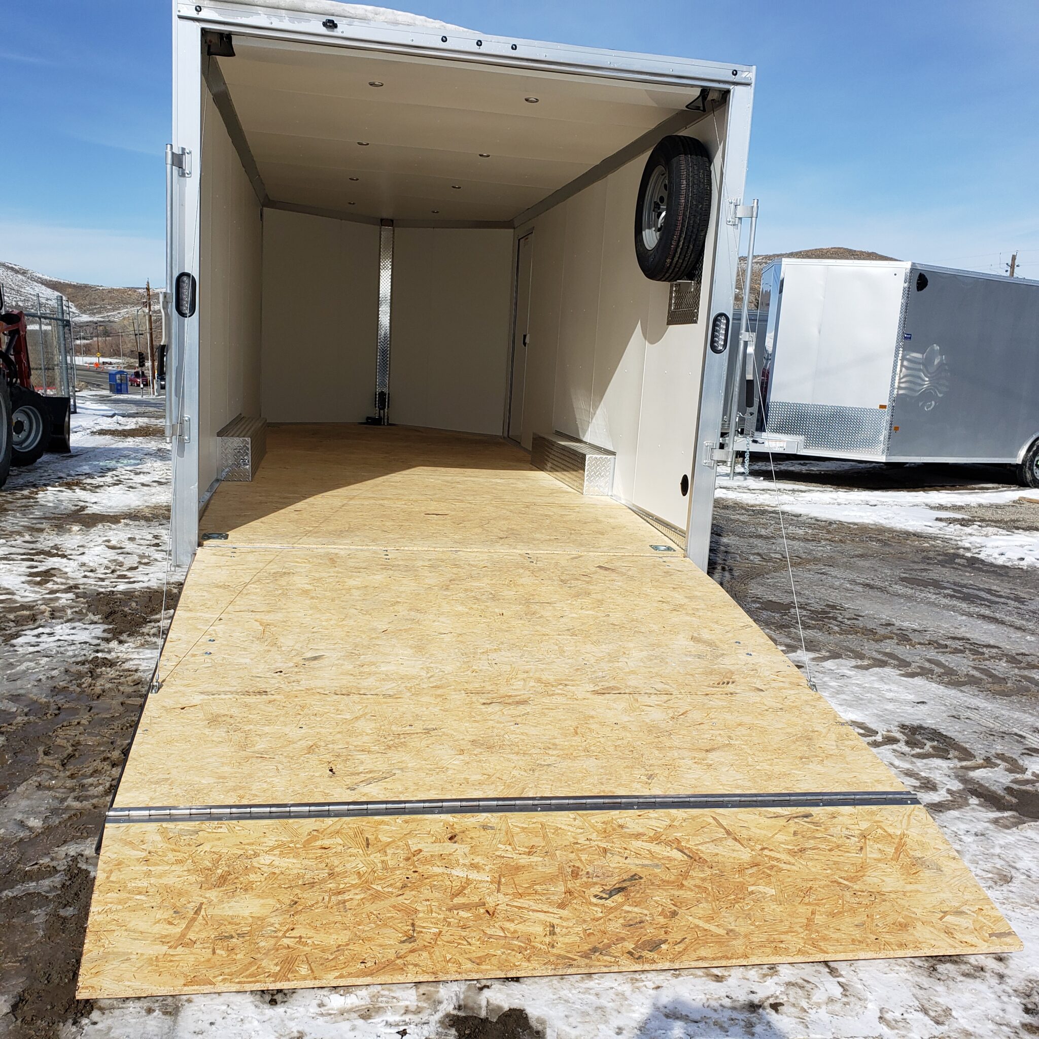 2026 CargoPro 8.5'x20' V-Nose Stealth Enclosed Car Hauler XLT - Image 7