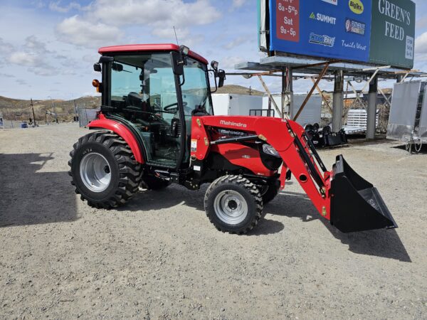 2024 Mahindra 1640 Tractor with Cab and Loader - Image 7