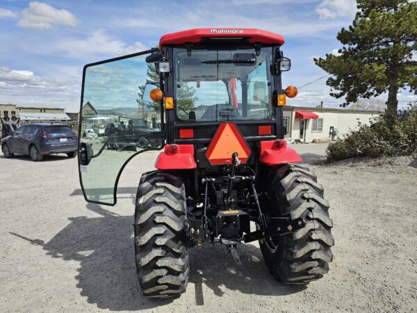 2024 Mahindra 1640 Tractor with Cab and Loader - Image 5