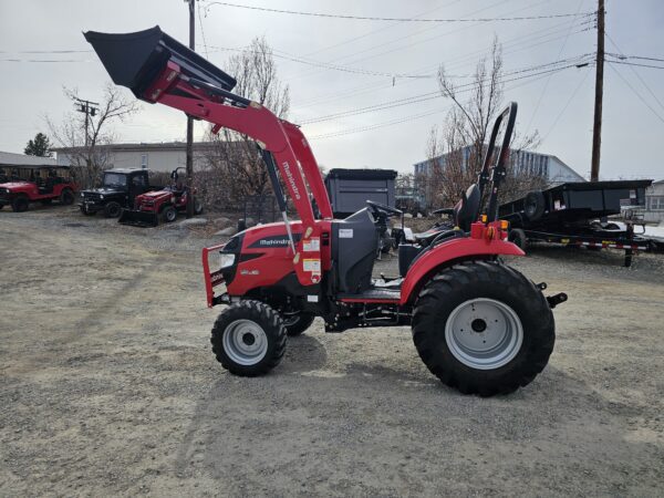 2025 Mahindra 1640 Tractor with Loader - Image 11
