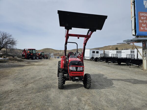 2025 Mahindra 1640 Tractor with Loader - Image 6