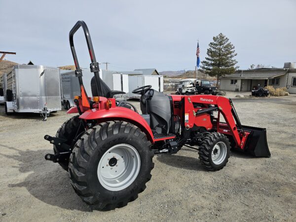 2025 Mahindra 1640 Tractor with Loader - Image 3