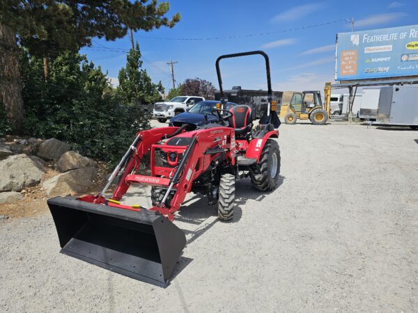 2025 Mahindra 2126 Tractor with Loader - Image 9