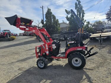 2024 Mahindra 1126 Tractor with Loader