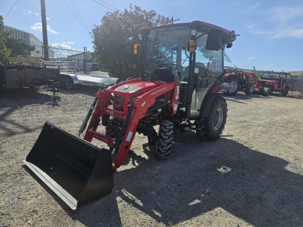 2025 Mahindra 2126 Tractor with Cab and Loader - Image 10