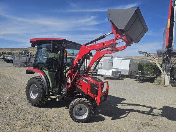 2025 Mahindra 2126 Tractor with Cab and Loader - Image 6