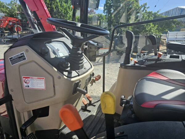 2025 Mahindra 2126 Tractor with Cab and Loader - Image 5