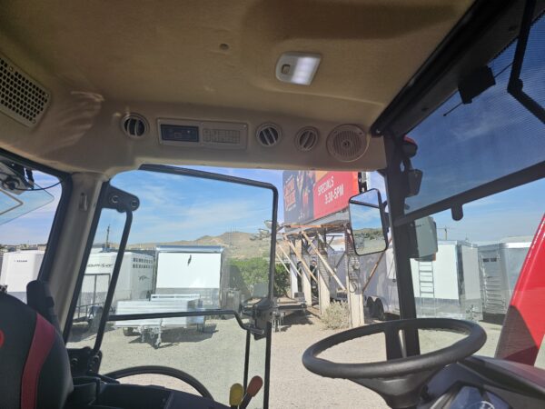 2025 Mahindra 2126 Tractor with Cab and Loader - Image 2