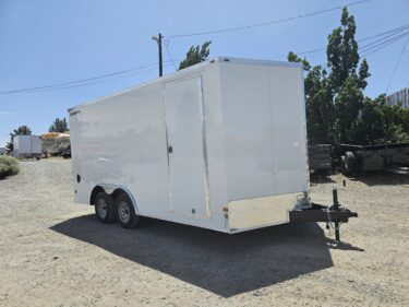 2025 Wells Cargo Fast Trac Deluxe 8.5'x16' Enclosed Trailer