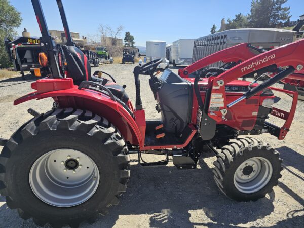 2025 Mahindra1626 Refresh Model Tractor w/ Loader - Image 6