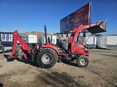 2018 Mahindra Pre-Owned 1538 Tractor w/Loader & Backhoe