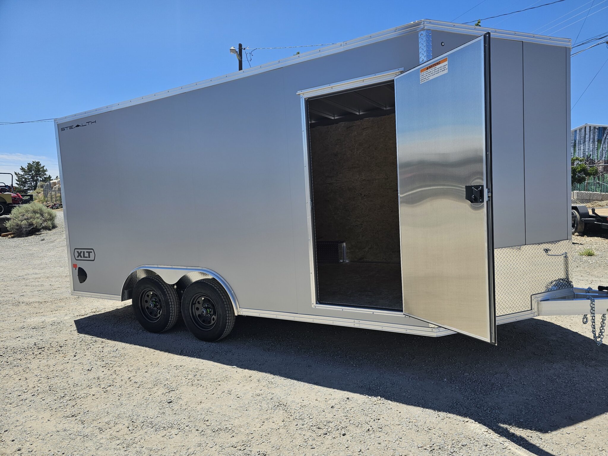 2026 Alcom 8.5'x16' V-Nose Stealth XLT Car Hauler - Image 8