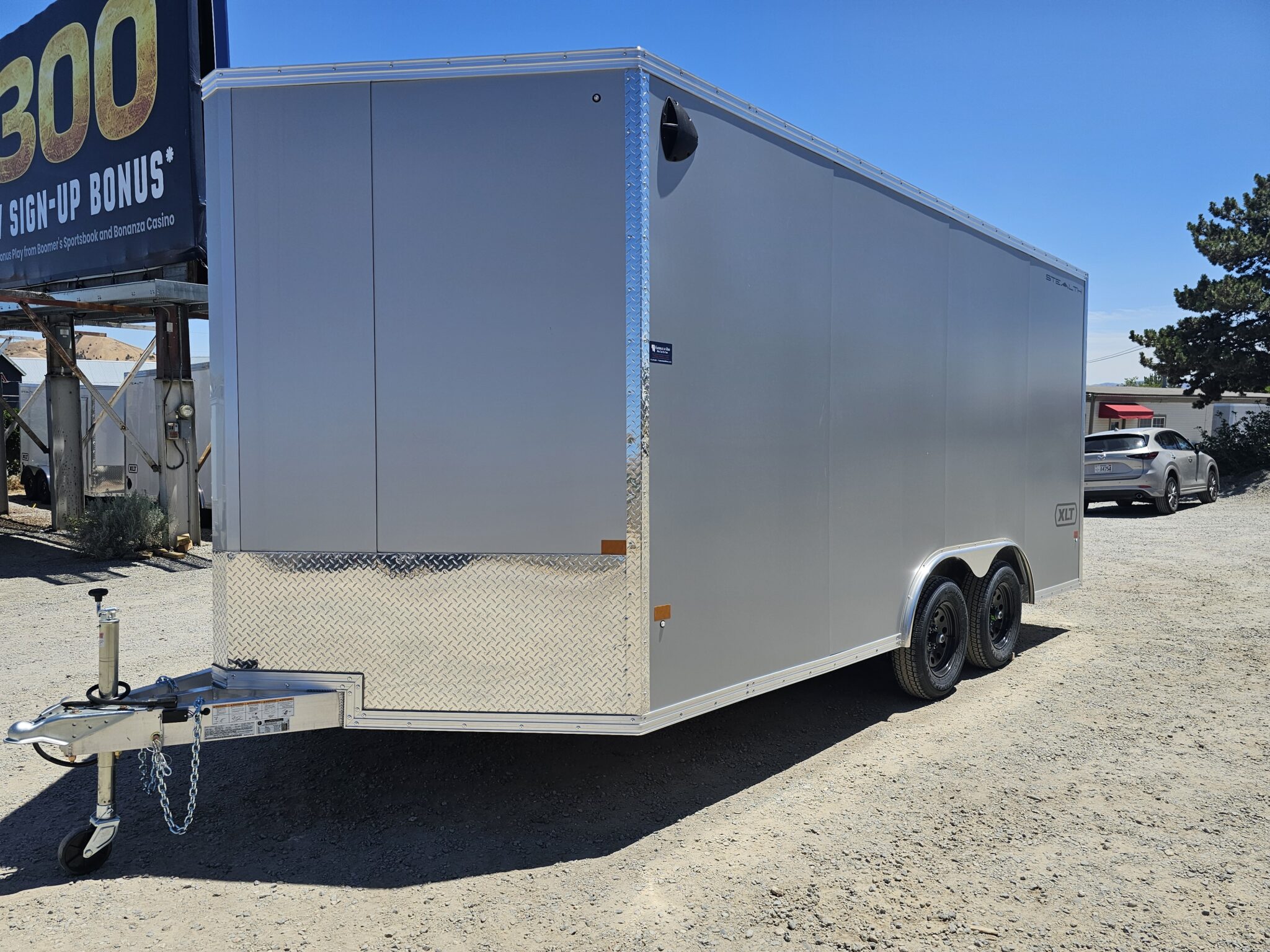 2026 Alcom 8.5'x16' V-Nose Stealth XLT Car Hauler - Image 13