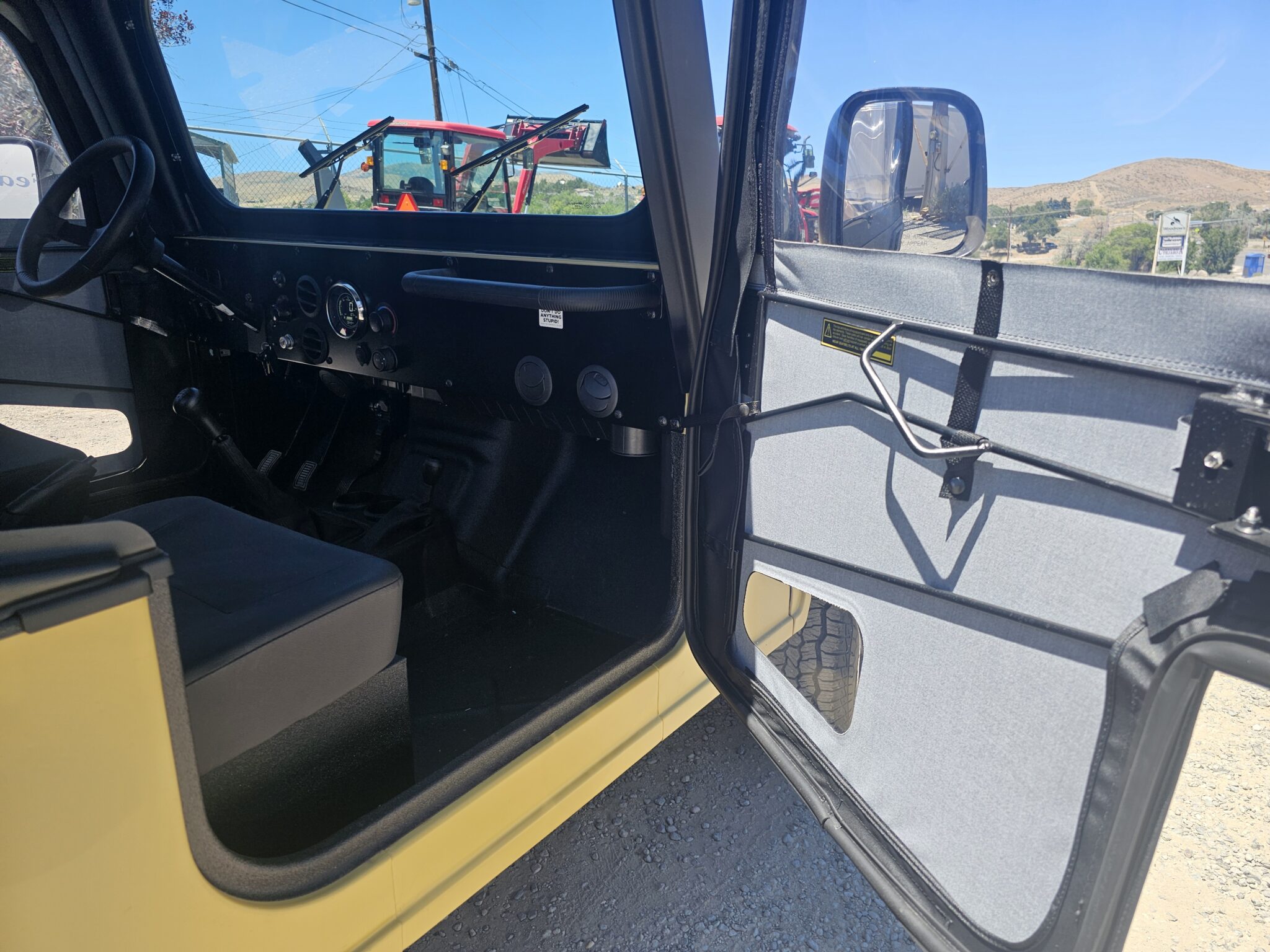 2026 Mahindra ROXOR All Weather 4x4 Off Road Side by Side w/Cab - Image 12